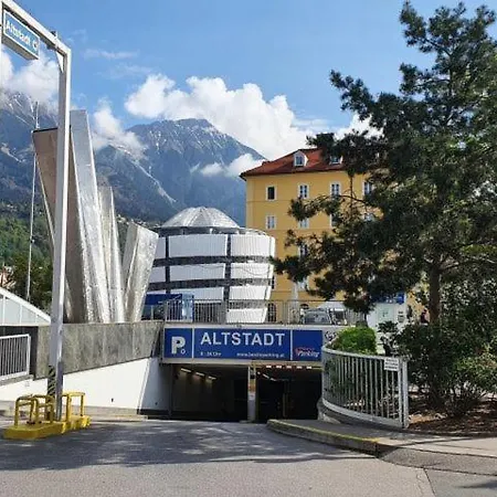 Mydistrict Hidden Gems - Innrain 02 Apartman Innsbruck