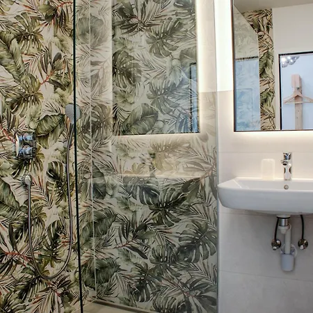 Mydistrict Hidden Gems - Innrain 02 إنسبروك